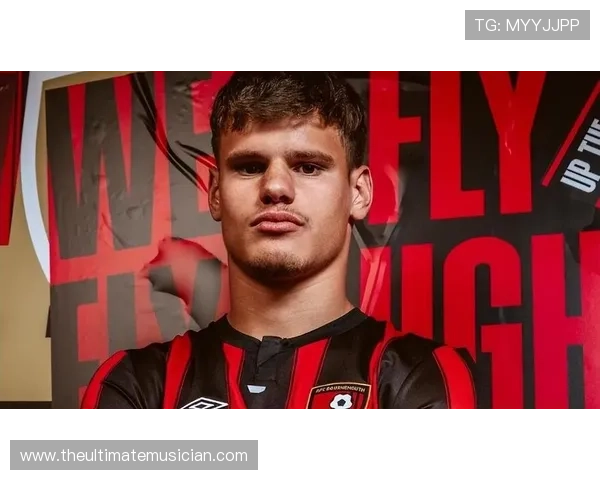 匈牙利天才正式加盟利物浦，球队新赛季备受期待