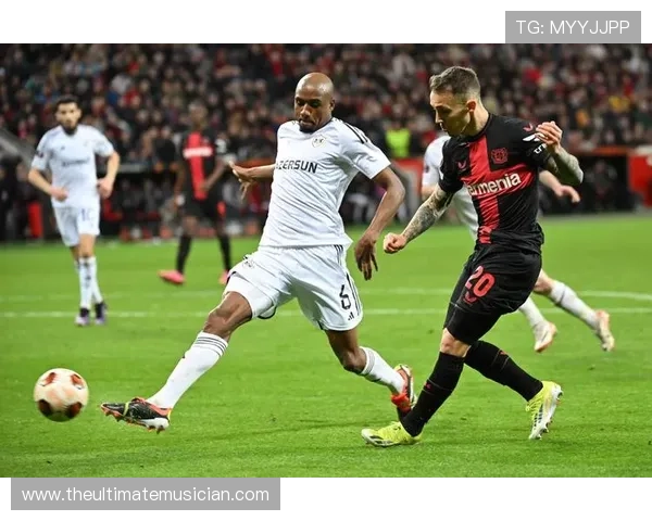 格里马尔多助勒沃库森夺冠，赛季表现稳健